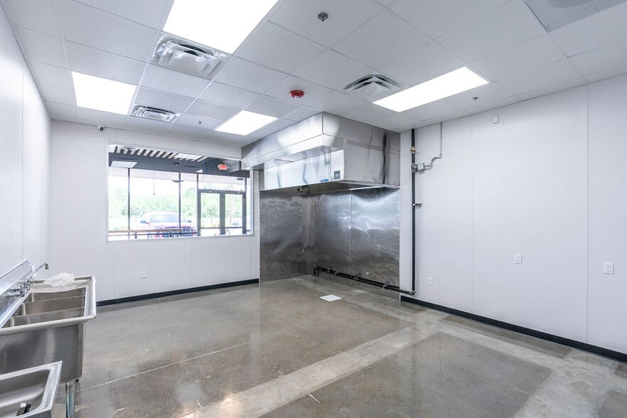 More Photos Of 23119 Colonial Pky, Katy Unknown For Lease