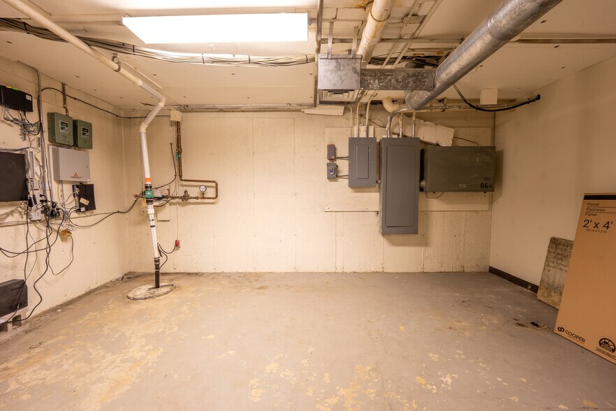 More Photos Of 600 Ligonier St, Latrobe Medical For Sale