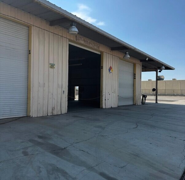 More Photos Of 5006 E Calle San Raphael, Palm Springs Service For Lease