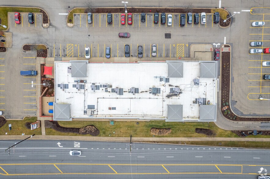 More Photos Of 62-76 Ogden Ave, Downers Grove General Retail For Lease