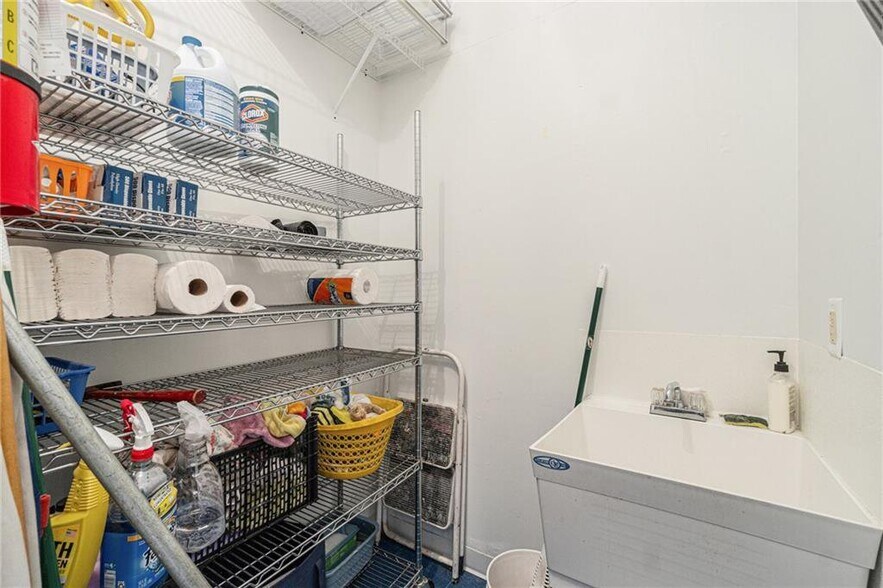 More Photos Of 505 MO-273 Hwy, Platte City Freestanding For Sale