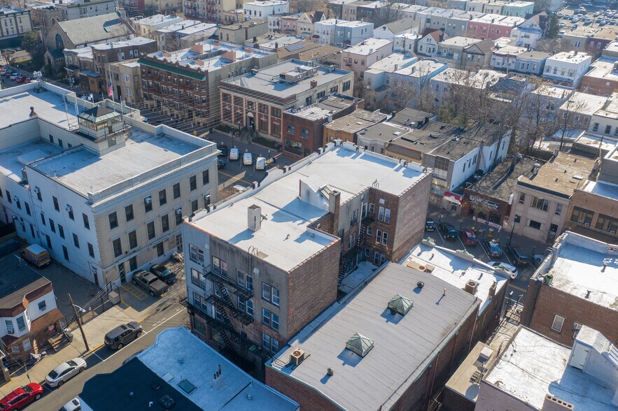 More Photos Of 440 60th St, West New York Apartments For Lease