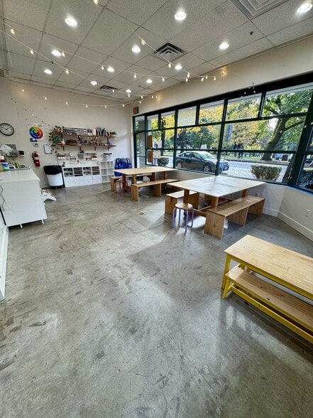 More Photos Of 400-420 W 8th St, Vancouver Apartments For Lease