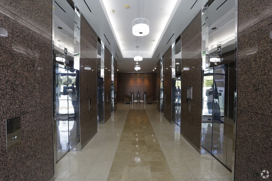 More Photos Of 6420 Wilshire Blvd, Los Angeles Office For Lease
