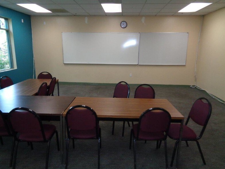 More Photos Of 455-467 N White Rd, San Jose Religious Facility For Lease