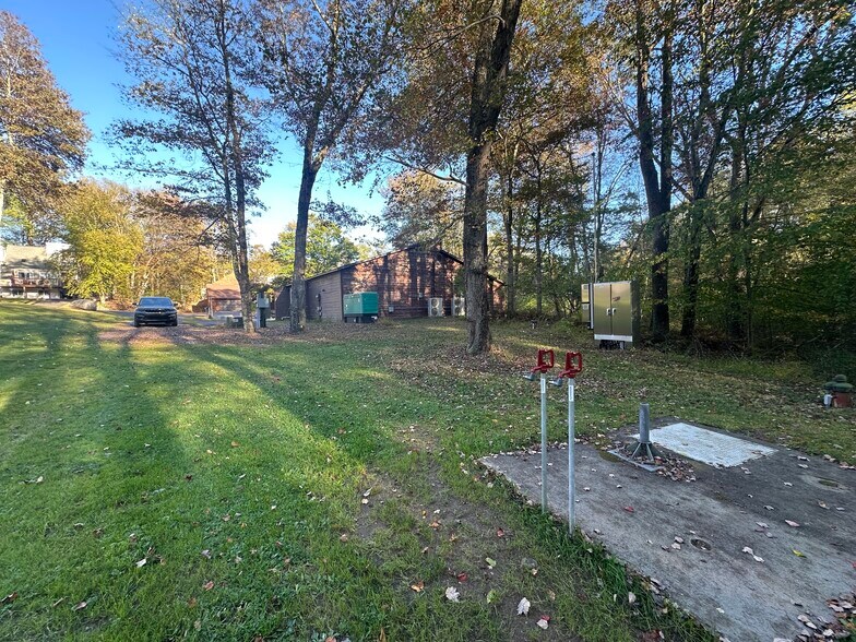 More Photos Of 50 E Woodhaven Dr, White Haven Office For Sale