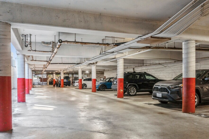 More Photos Of 195 S Wilson Ave, Pasadena Apartments For Sale