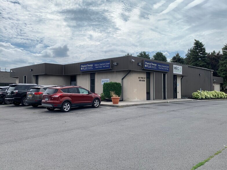 More Photos Of 207 Pine St, Syracuse Office For Lease