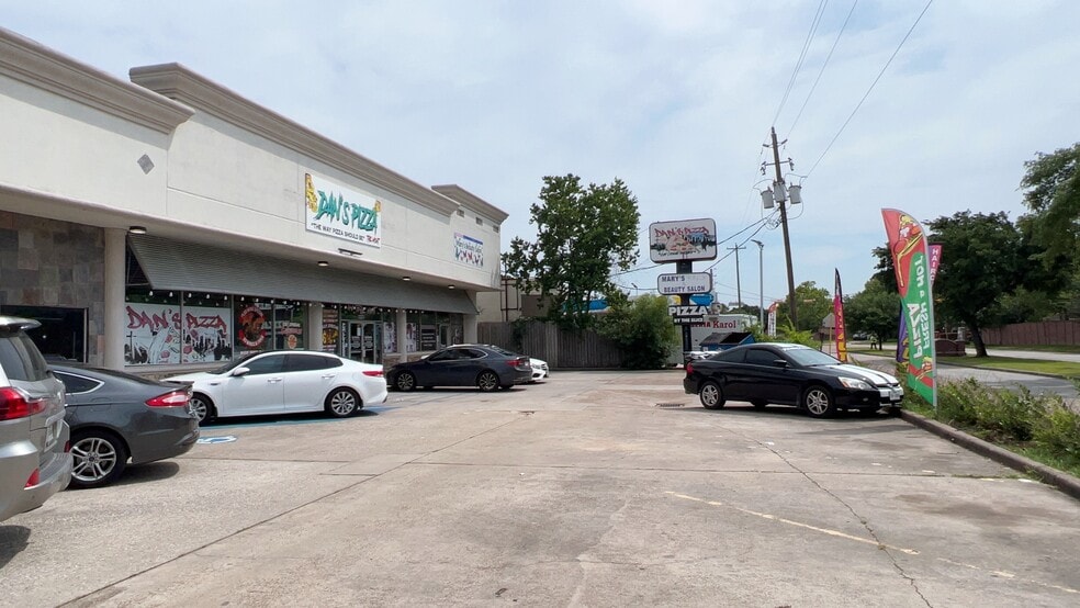More Photos Of 12373 Scarsdale Blvd, Houston Unknown For Lease