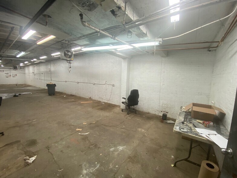More Photos Of 264 41st St, Brooklyn Warehouse For Lease