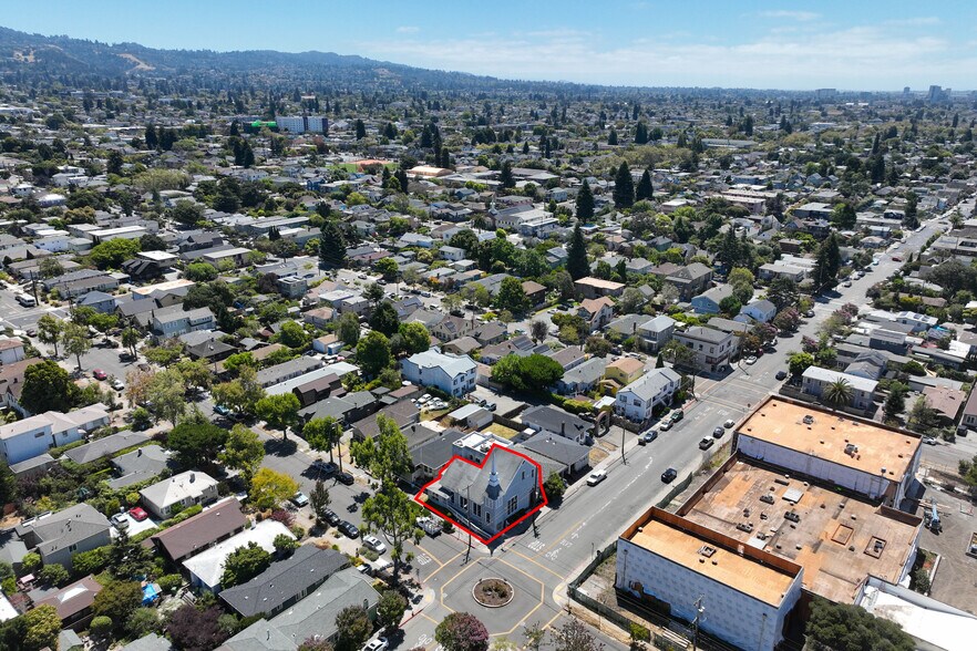 More Photos Of 2703 California St, Berkeley Religious Facility For Sale
