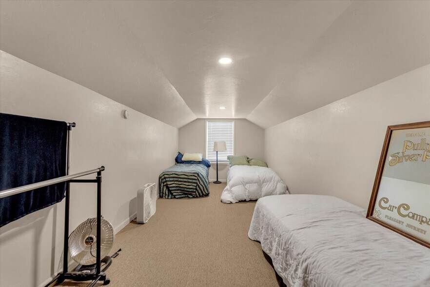 More Photos Of 2505 West 4th Street, Alturas Land For Sale