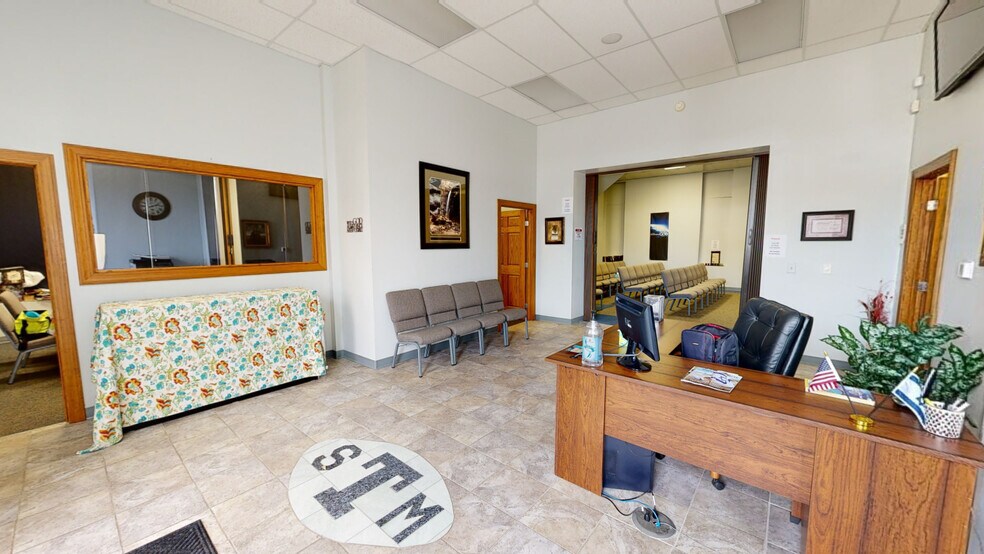 More Photos Of 335 SW Jackson St, Topeka Storefront Retail Office For Sale