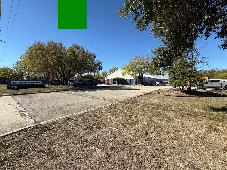 More Photos Of 1910 S Interstate 35, San Marcos Manufacturing For Sale