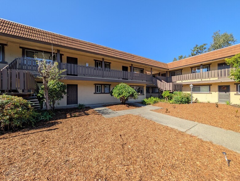 Primary Photo Of 6015 Montecito Blvd, Santa Rosa Apartments For Sale