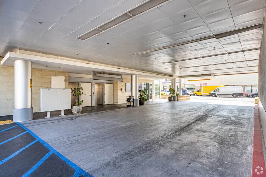 More Photos Of 1411 S Garfield Ave, Alhambra Office For Sale