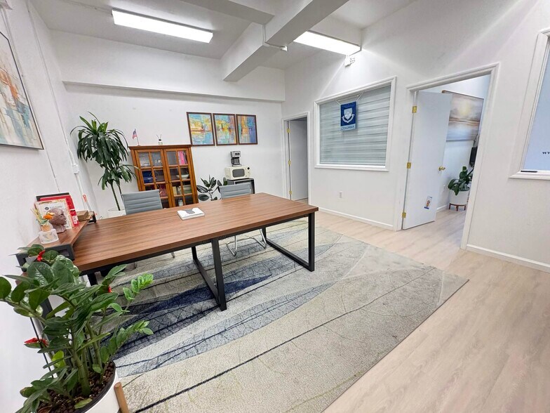 More Photos Of 3901 Main St, Flushing Office For Sale