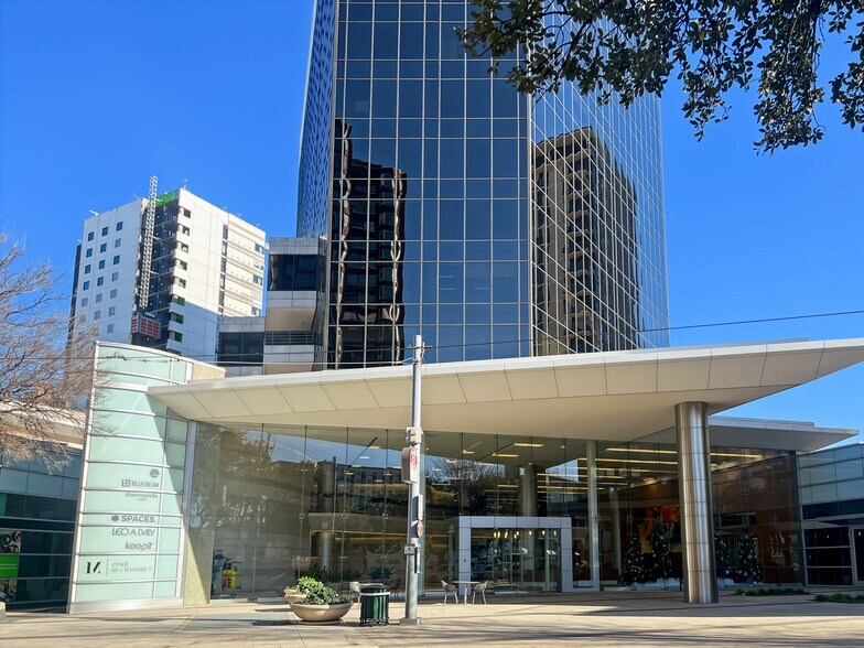 More Photos Of 3232 McKinney Ave, Dallas Coworking Space