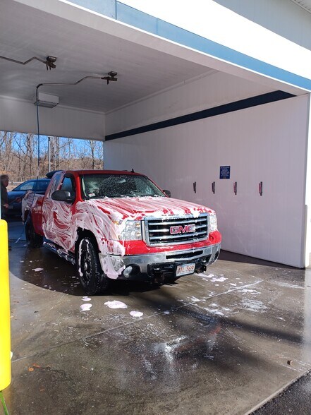 More Photos Of 688 John Fitch Hwy, Fitchburg Carwash For Sale