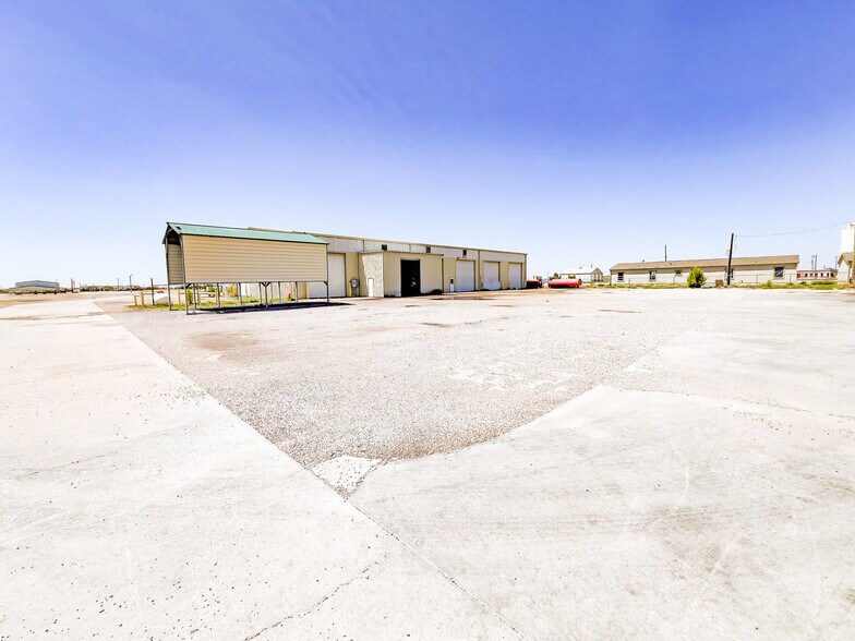 More Photos Of 3201 W Murphy St, Odessa Warehouse For Sale