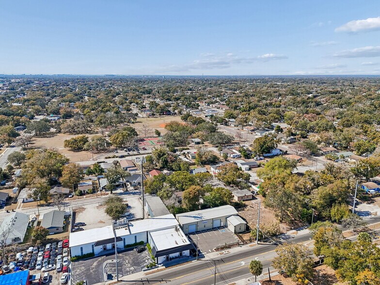 More Photos Of 2820 N 34th St, Tampa Warehouse For Lease