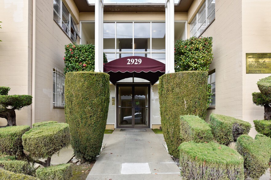 More Photos Of 2929 Summit St, Oakland Office For Lease