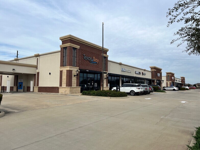 More Photos Of 18320 W Airport Blvd, Richmond General Retail For Lease