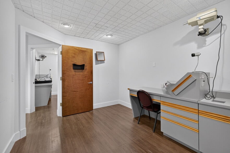 More Photos Of 3355 Burns Rd, Palm Beach Gardens Medical For Lease