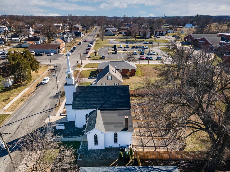 More Photos Of 407 Jacob St, Saint Jacob Specialty For Sale