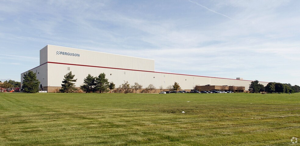 More Photos Of 30165 S Hill Rd, New Hudson Manufacturing For Lease