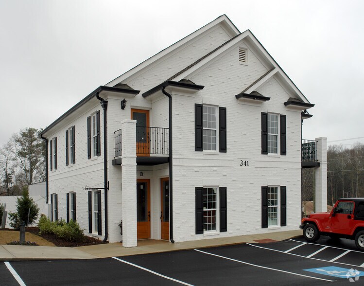 More Photos Of 341 Dahlonega St, Cumming Office Residential For Lease