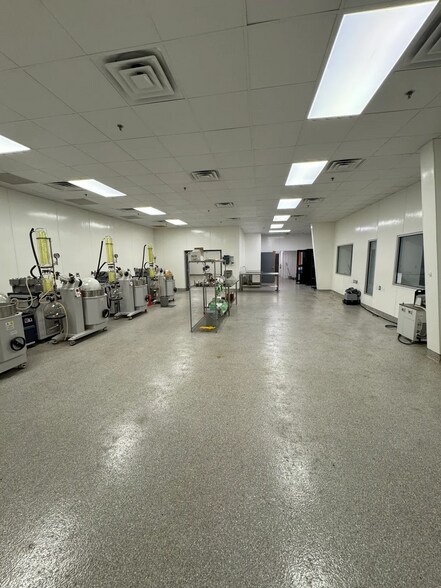 More Photos Of 3105 E Reno Ave, Oklahoma City Warehouse For Lease