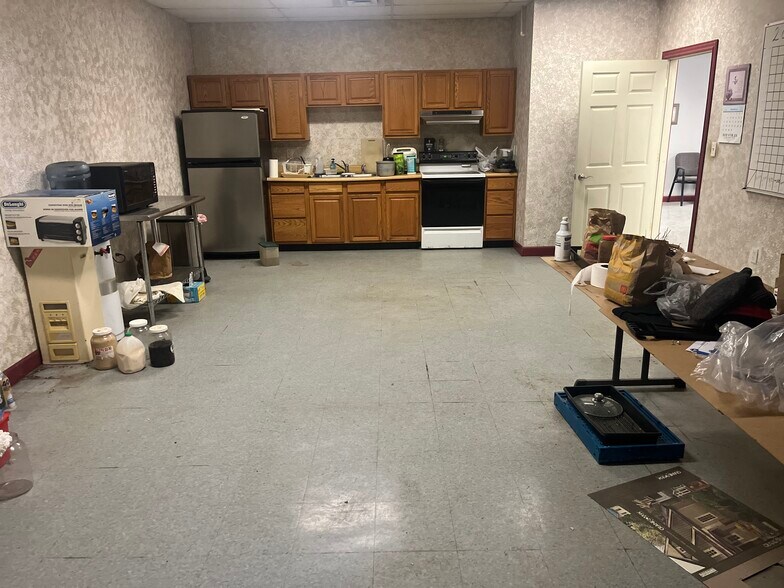 More Photos Of 7340 Bridgewater Rd, Dayton Warehouse For Lease