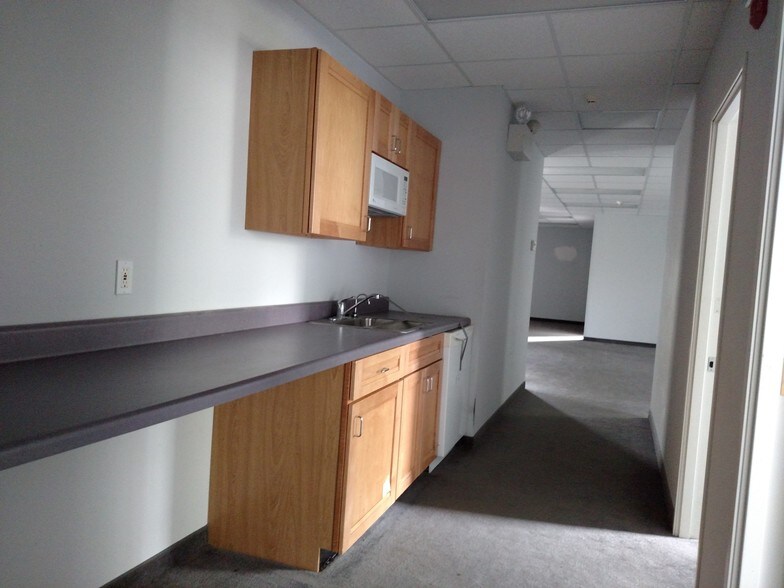 More Photos Of 127 W Street Rd, Kennett Square Medical For Lease