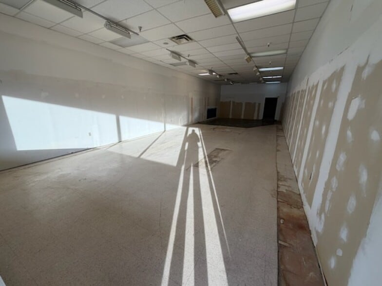 More Photos Of 177-297 Paragon Pky, Waynesville Freestanding For Lease