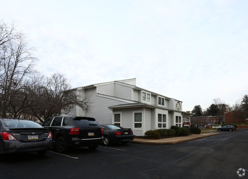 More Photos Of 345 N York Rd, Hatboro Medical For Sale