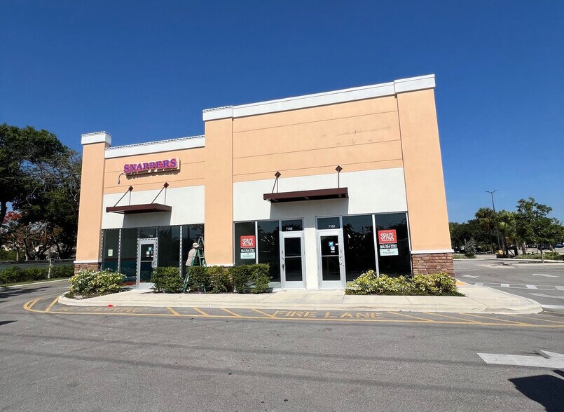 More Photos Of 7140-7346 W McNab Rd, North Lauderdale Restaurant For Lease