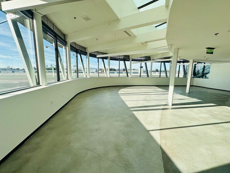 Primary Photo Of 3221 Donald Douglas Loop S, Santa Monica Office For Lease