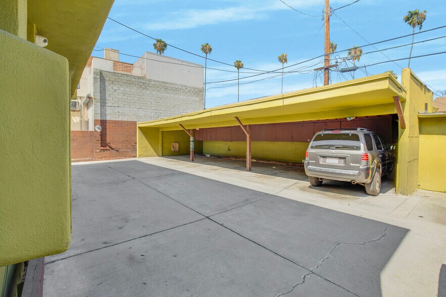 More Photos Of 1646 N Harvard Blvd, Los Angeles Apartments For Sale