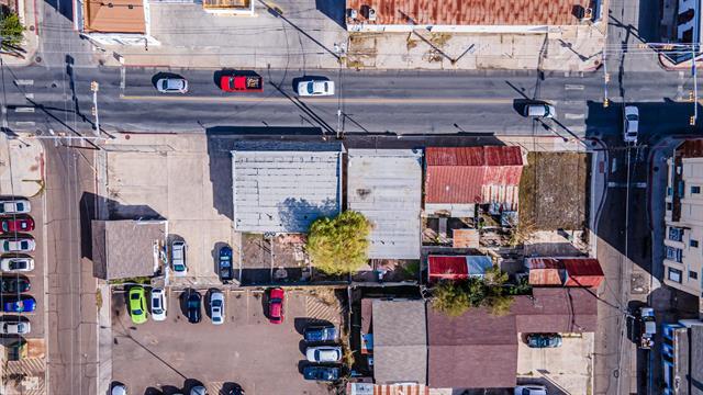 More Photos Of 1502 Lincoln St, Laredo General Retail For Sale