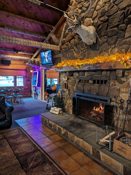 More Photos Of 32600 N State Route 44, Slate Run Hotel For Sale