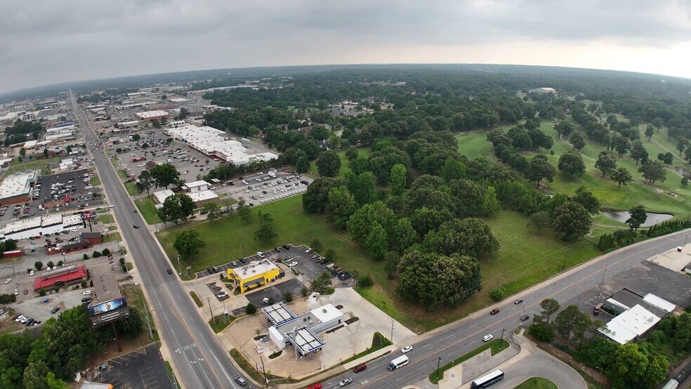 Primary Photo Of 901 S. Caraway Rd, Jonesboro Land For Sale