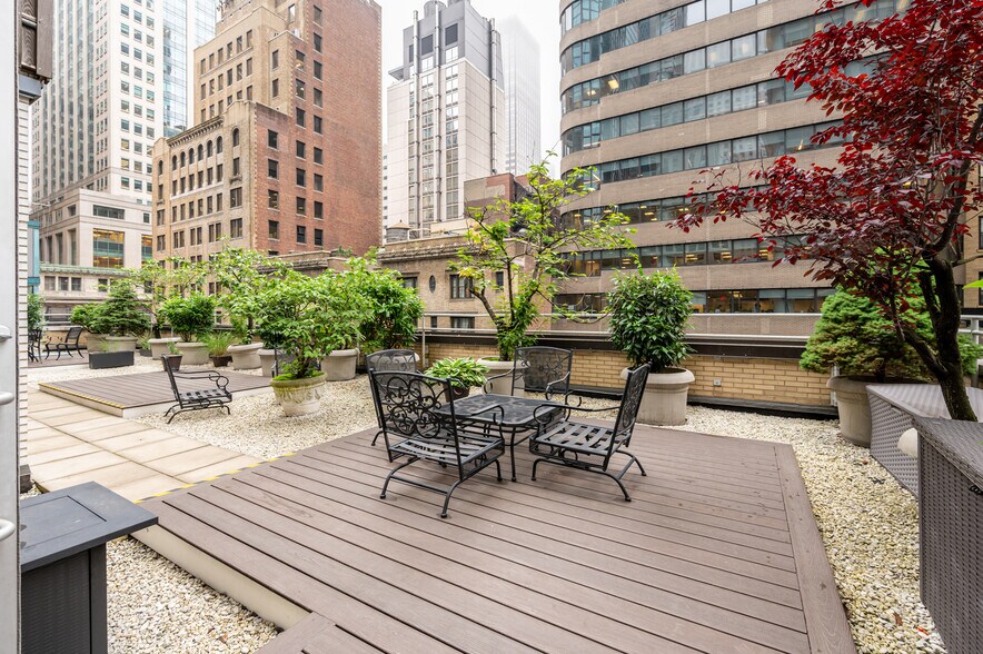 More Photos Of 144 E 44th St, New York Loft Creative Space For Lease