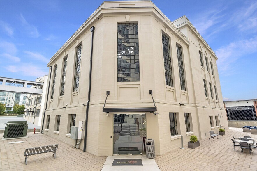 More Photos Of 575 E 4th St, Winston-Salem Apartments For Lease