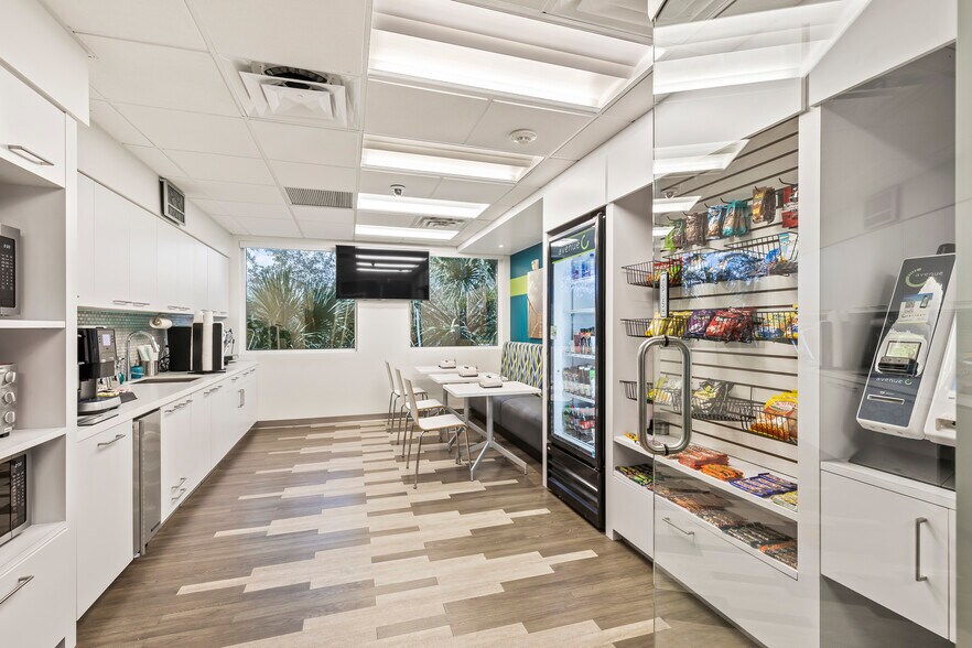 More Photos Of 1455 N Park Dr, Weston Office For Lease