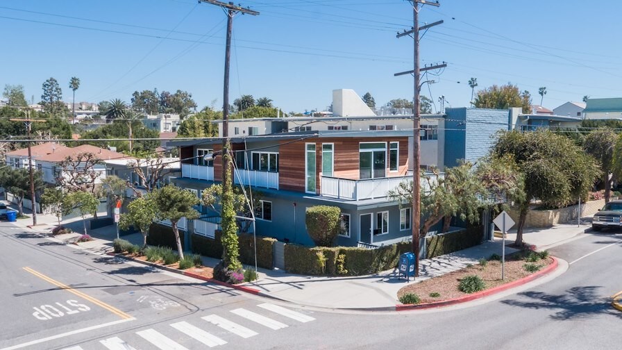Primary Photo Of 402 Pacific St, Santa Monica Apartments For Sale
