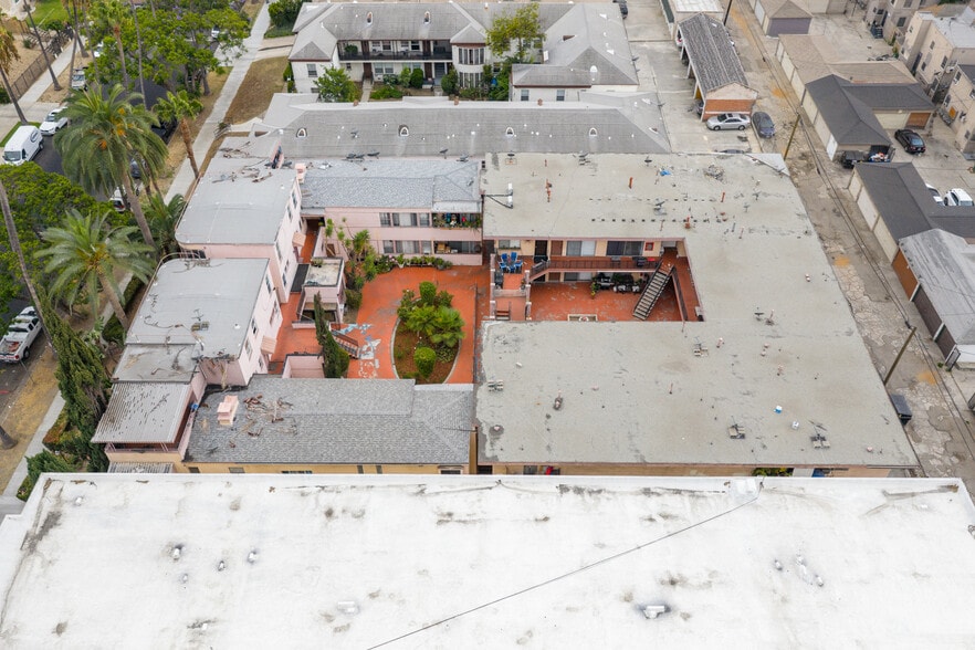 More Photos Of 1125 S Westmoreland Ave, Los Angeles Apartments For Sale