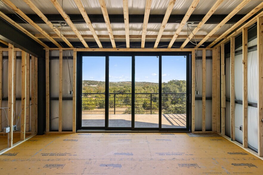 More Photos Of 451 Farrell Rd, Dripping Springs Light Distribution For Sale