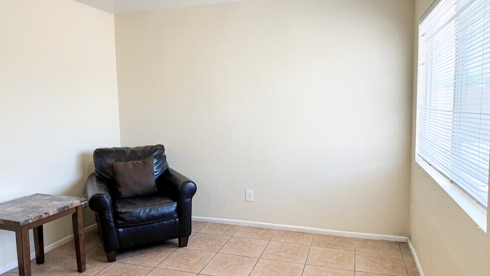 More Photos Of 8939 N 8th St, Phoenix Apartments For Sale