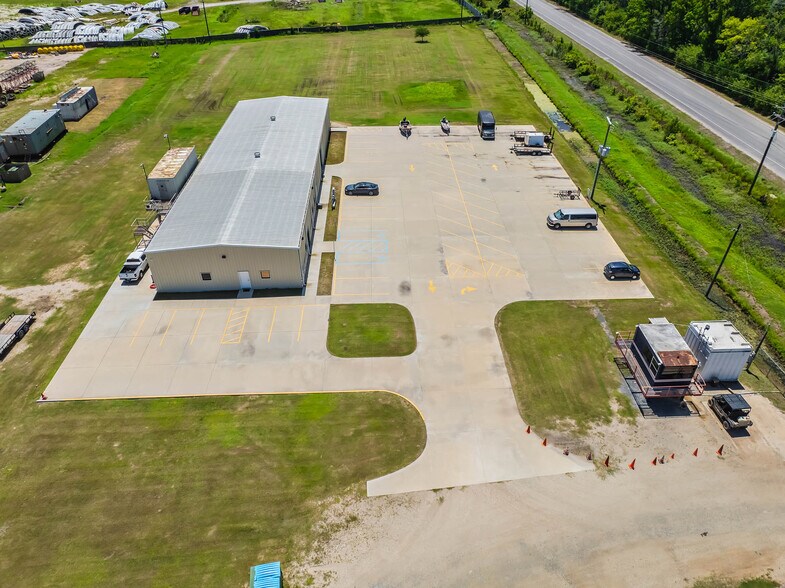 More Photos Of 6813 Bayou Black Dr, Gibson Industrial For Sale